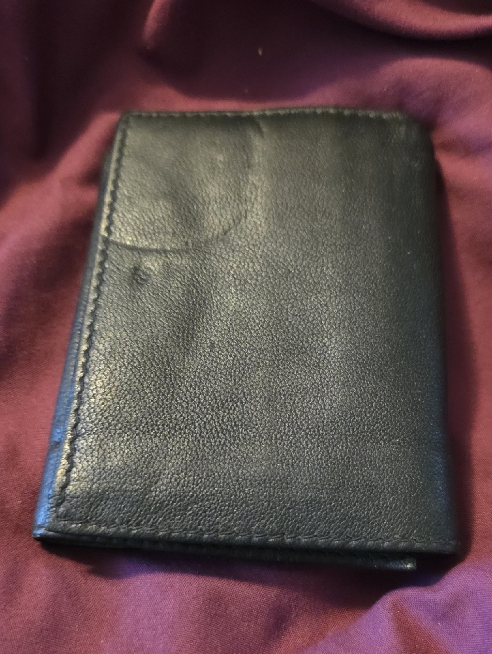 ST DENNIS BLACK LEATHER BIFOLD WALLET